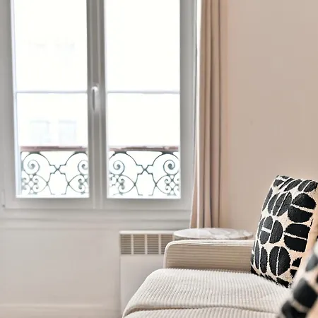 Champ De Mars - Augereau Apartment